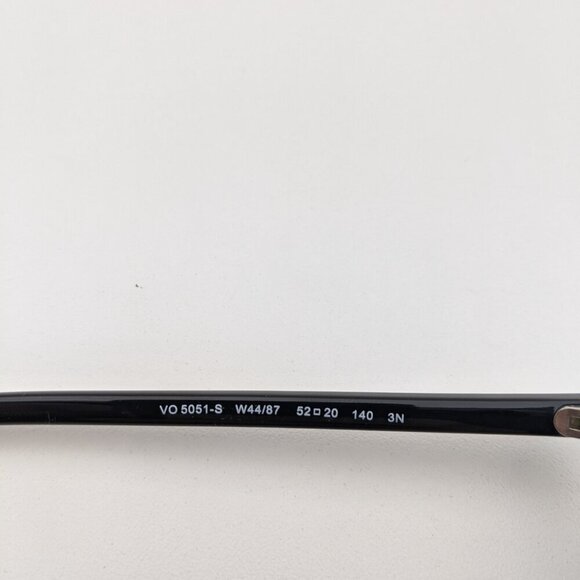 🕶️Vogue VO5051-S W44/87 Sunglasses 52/20 140 /ALH546🕶️ - Picture 7 of 9